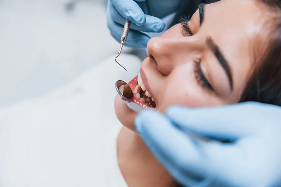 Immediate Dental Implants