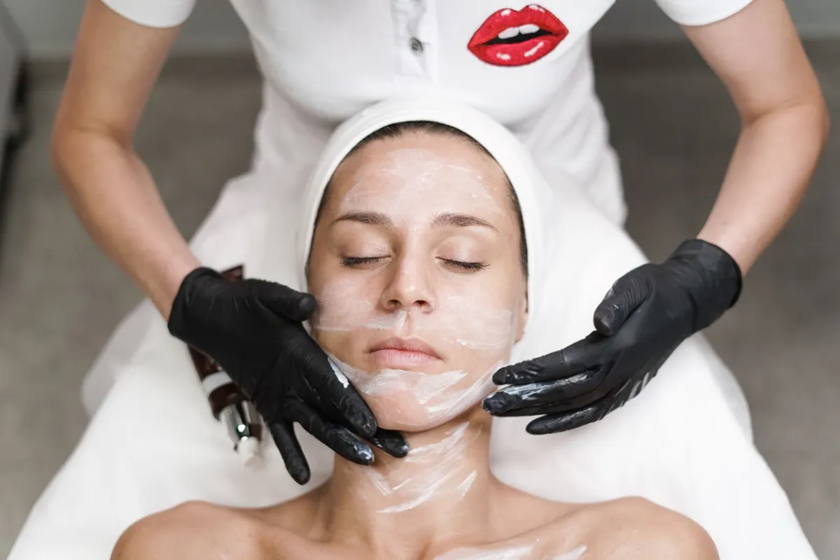 Laser & Hydrafacial service image 2 in Doha, Qatar