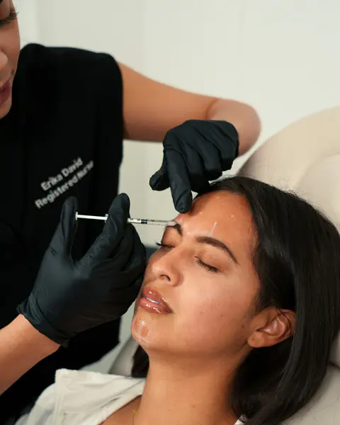 Karisma Injection imagery, dermatology-linked technology visuals at Almahmoud Medical Group in Qatar (1)