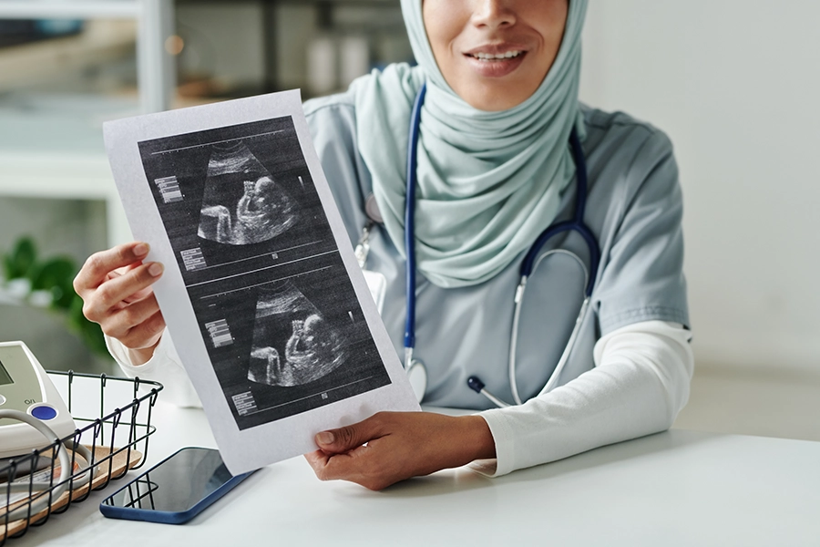 أفضل طبيبة نسائية في قطر، دليل شامل لاختيار الطبيبة الأنسب لكِ
